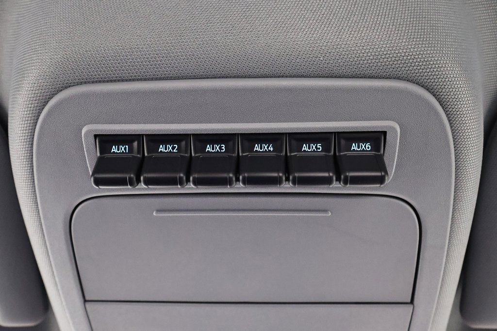 New 2026 Ford F550 4x4 Regular Cab Super Duty image 12