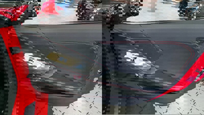 Used 2020 Chevrolet Corvette Stingray Coupe w/ Z51 Performance Package image 24