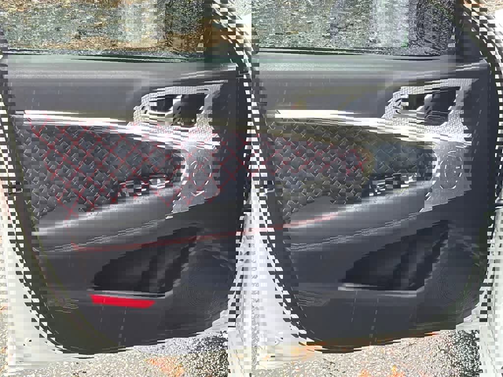 Used 2023 Genesis G70 3.3T w/ Sport Prestige Package image 11