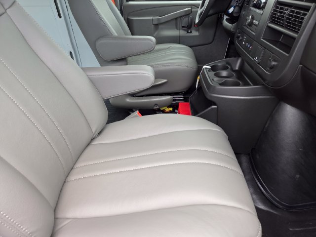 New 2025 Chevrolet Express 3500 w/ Driver Convenience Package RWD image 23