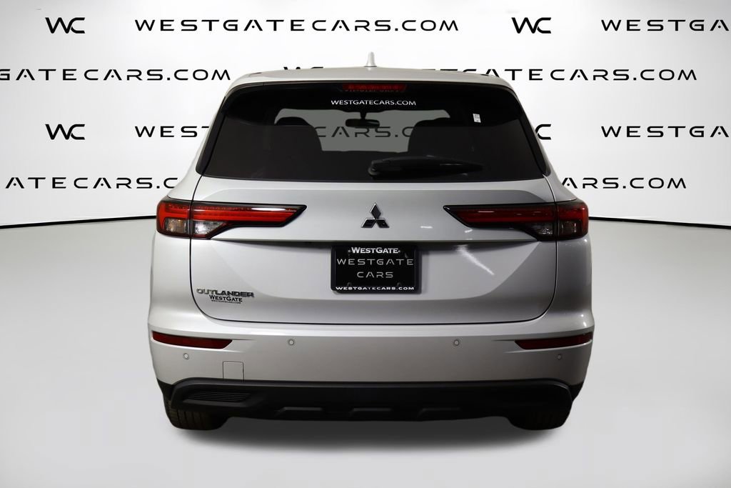 Used 2024 Mitsubishi Outlander ES image 44