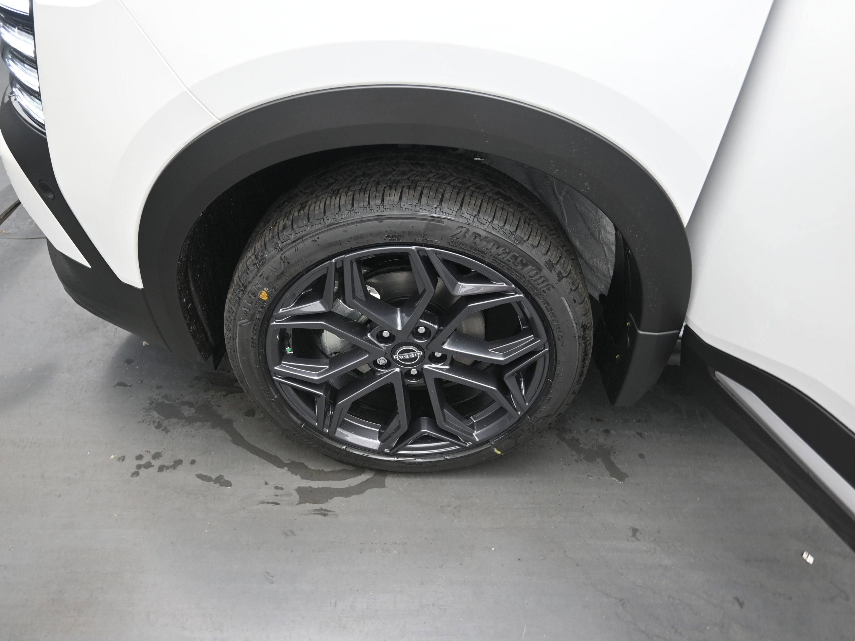 New 2026 Nissan Kicks SR image 20