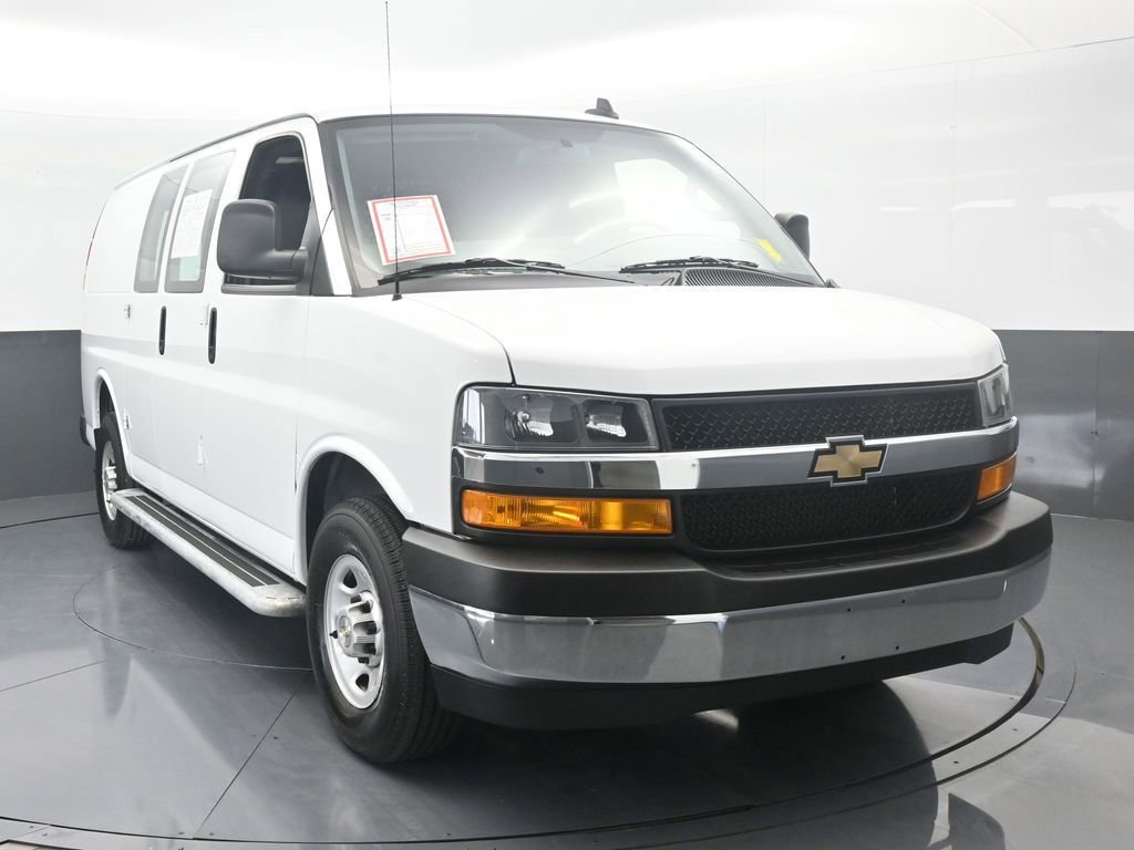 Used 2024 Chevrolet Express 2500 w/ Driver Convenience Package image 9
