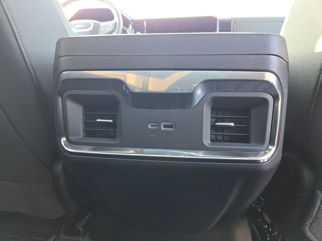 New 2026 GMC Sierra 1500 Elevation image 14