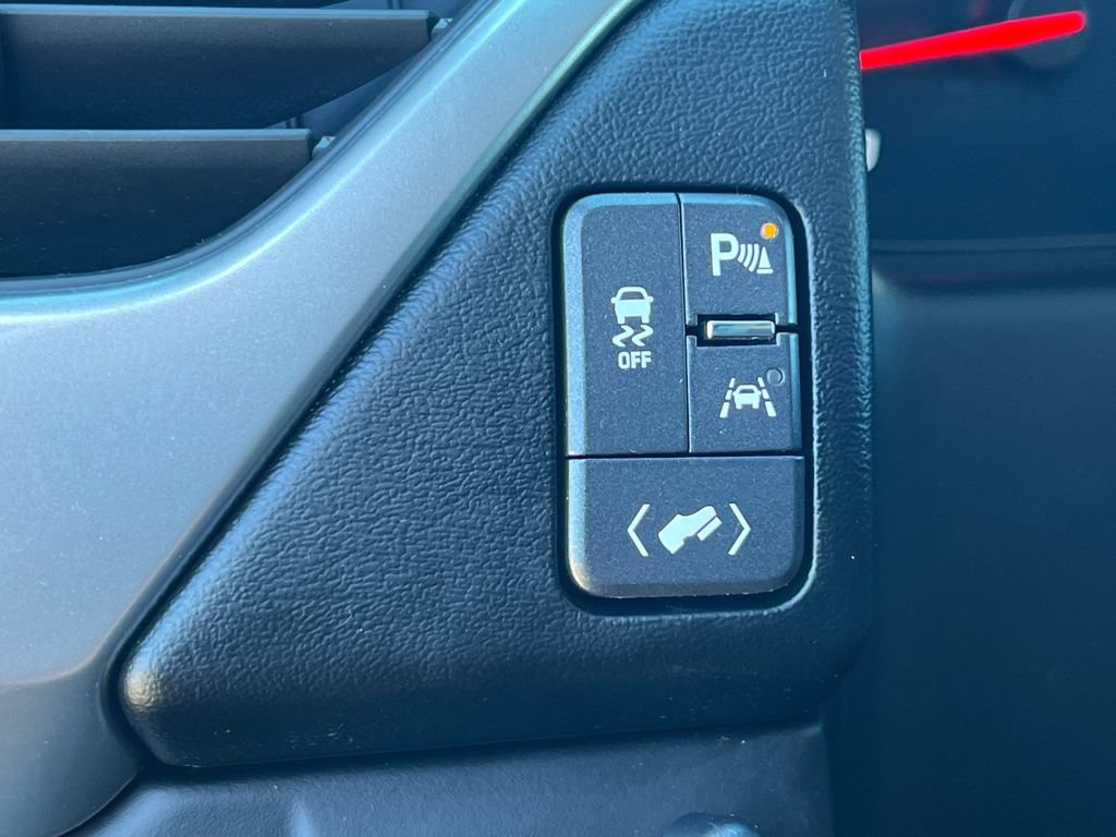 Used 2018 Chevrolet Suburban Premier w/ Max Trailering Package AWD/4WD image 24
