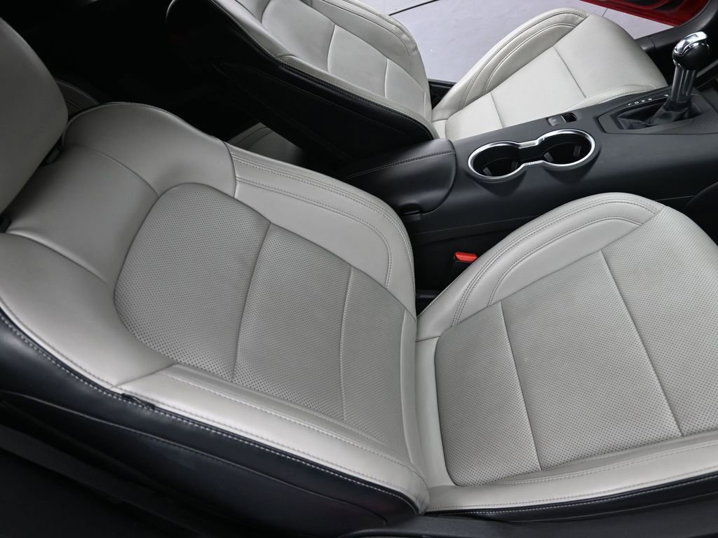 Used 2024 Ford Mustang Premium image 11