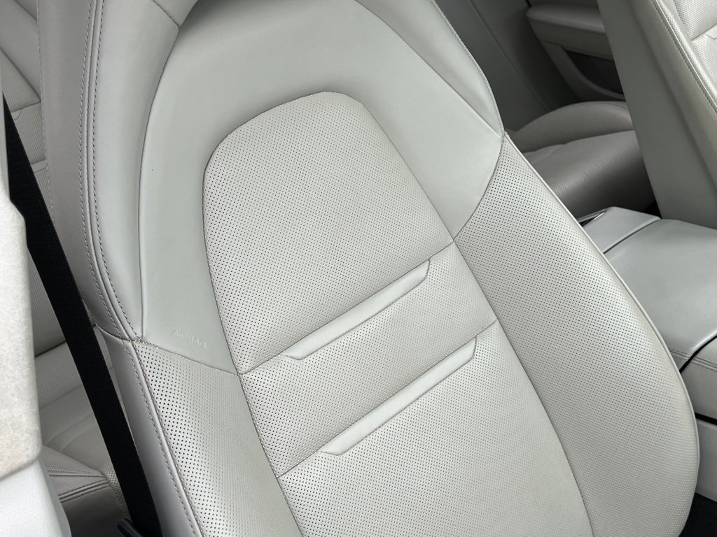 Used 2018 Porsche Panamera Turbo w/ Sportdesign Package image 41