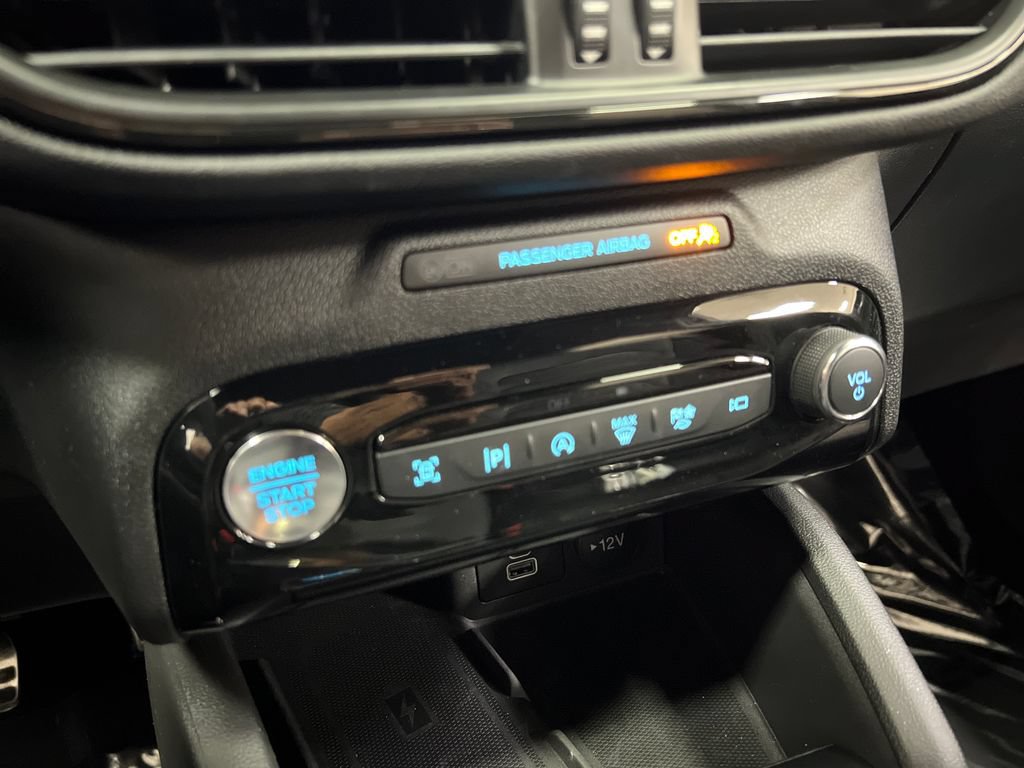 Used 2024 Ford Escape ST-Line Elite w/ Premium Technology Package AWD/4WD image 21