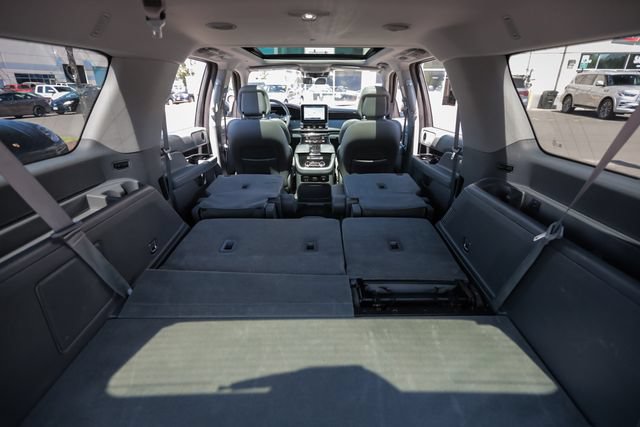 Used 2018 Lincoln Navigator L Select w/ Technology Package AWD/4WD image 76