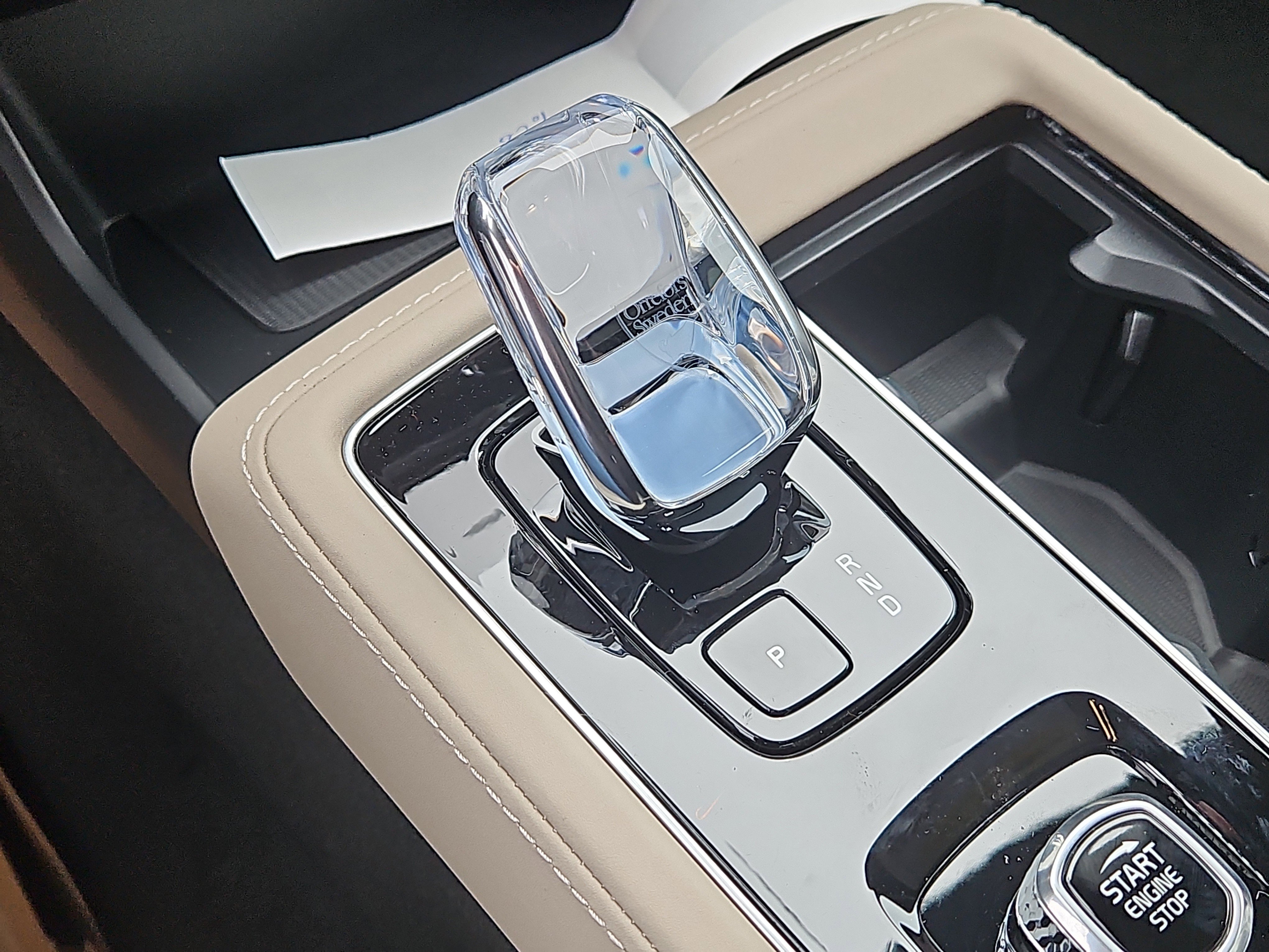 New 2026 Volvo XC90 T8 Plus w/ Protection Package Premier image 19