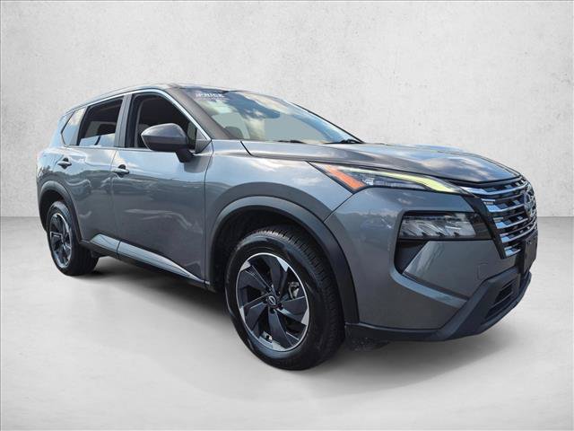 Used 2024 Nissan Rogue SV AWD/4WD image 3