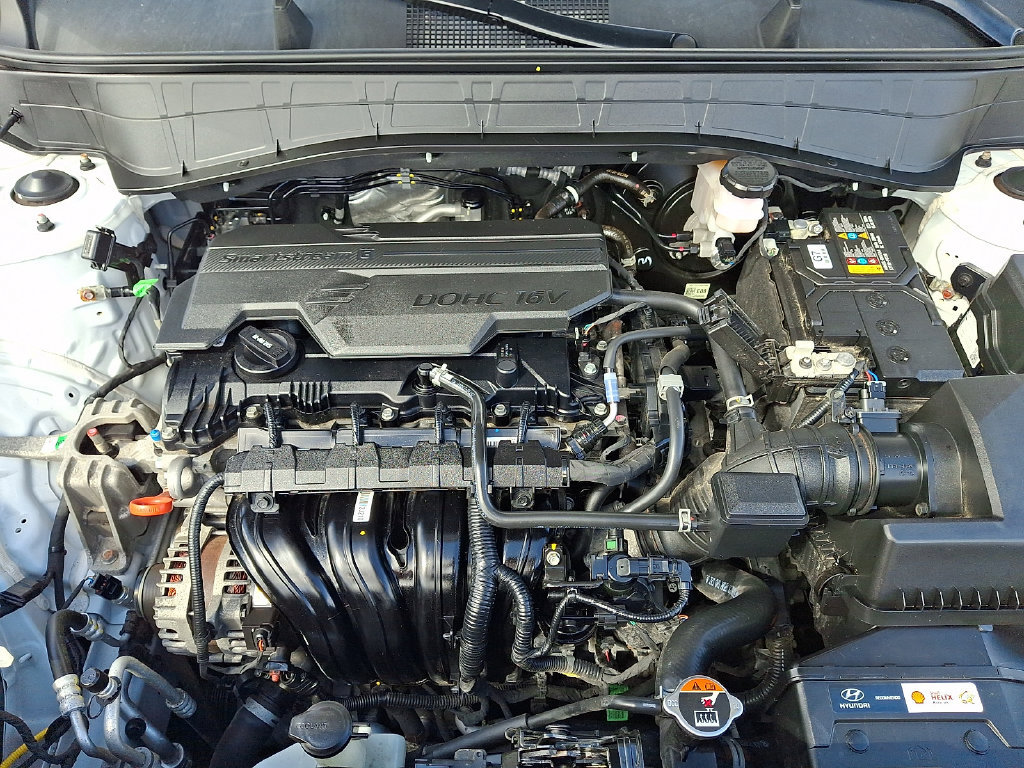 Certified 2024 Hyundai Kona SEL AWD/4WD image 28