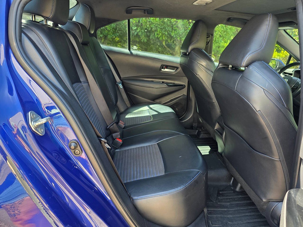 Used 2020 Toyota Corolla XSE FWD image 30
