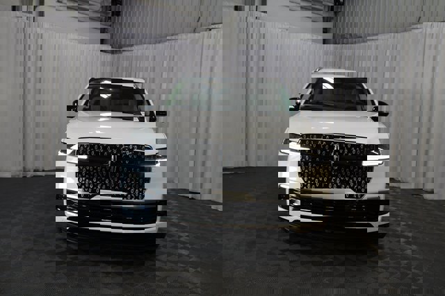 New 2025 Lincoln Navigator Reserve image 53