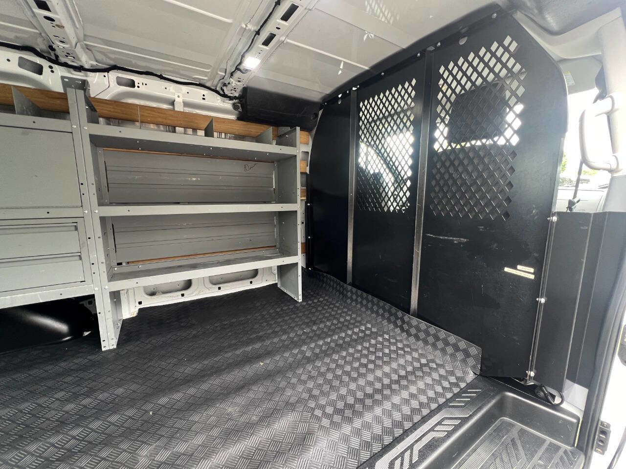 Used 2019 Ford Transit 250 130 Low Roof w/ Exterior Upgrade Package RWD image 17