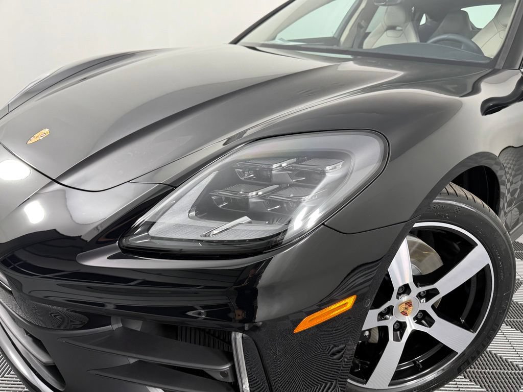 New 2026 Porsche Panamera 4 AWD/4WD image 11