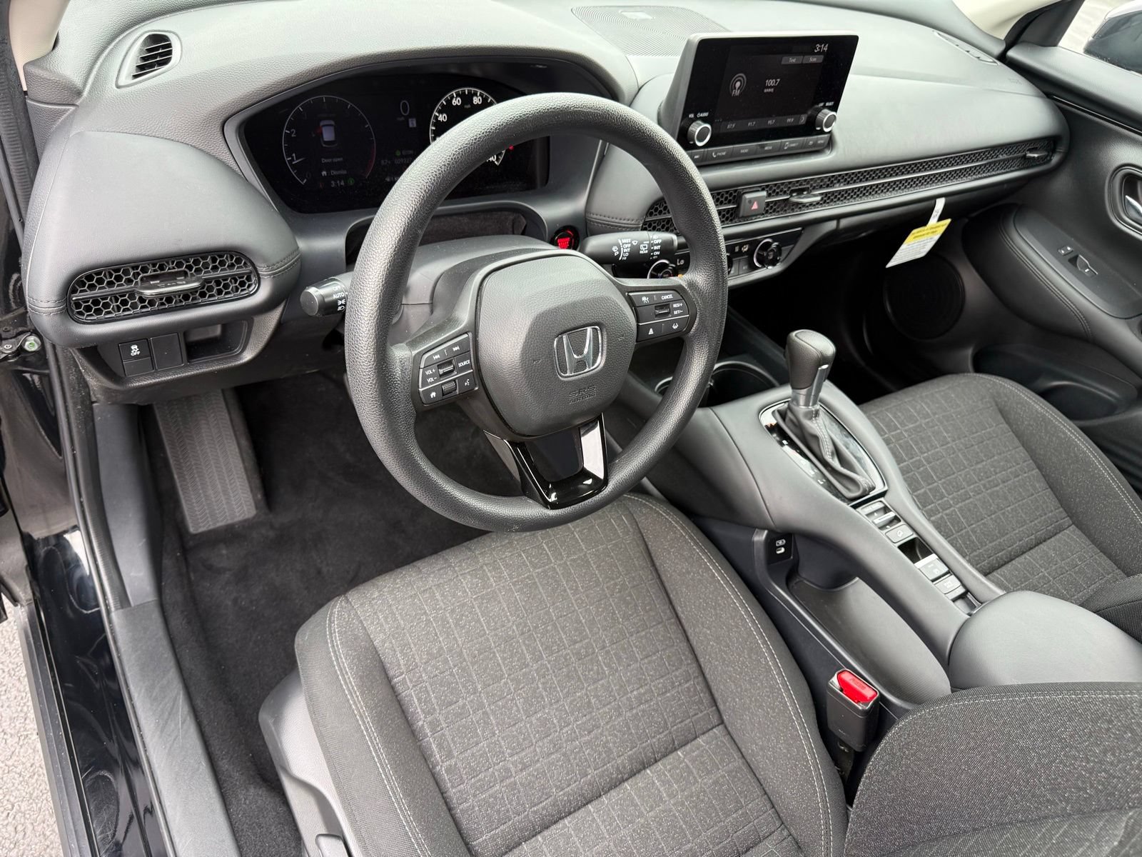 Used 2024 Honda HR-V LX image 12