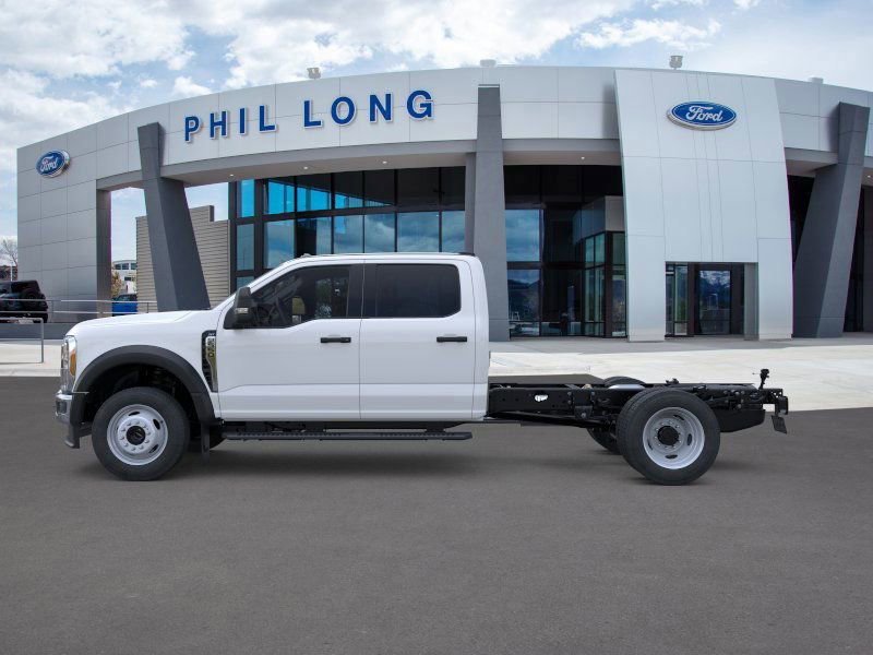 New 2025 Ford F550 4x4 Crew Cab Super Duty image 3