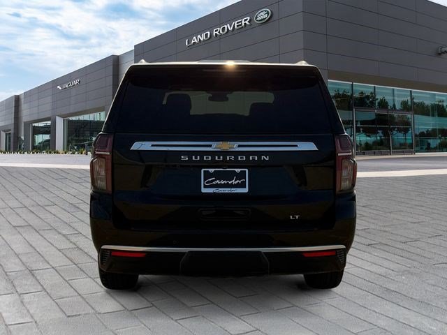 Used 2023 Chevrolet Suburban LT RWD image 4