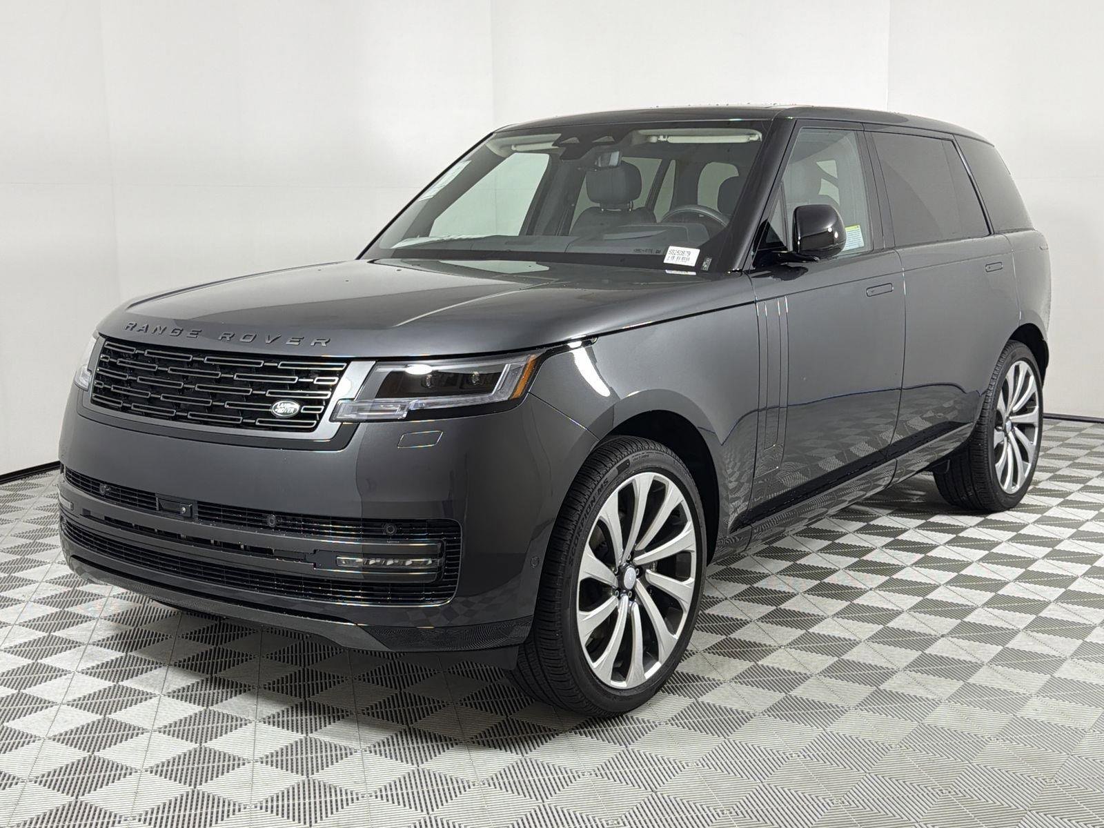 New 2025 Land Rover Range Rover Long Wheelbase SE