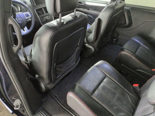 Used 2014 Dodge Grand Caravan R/T image 24