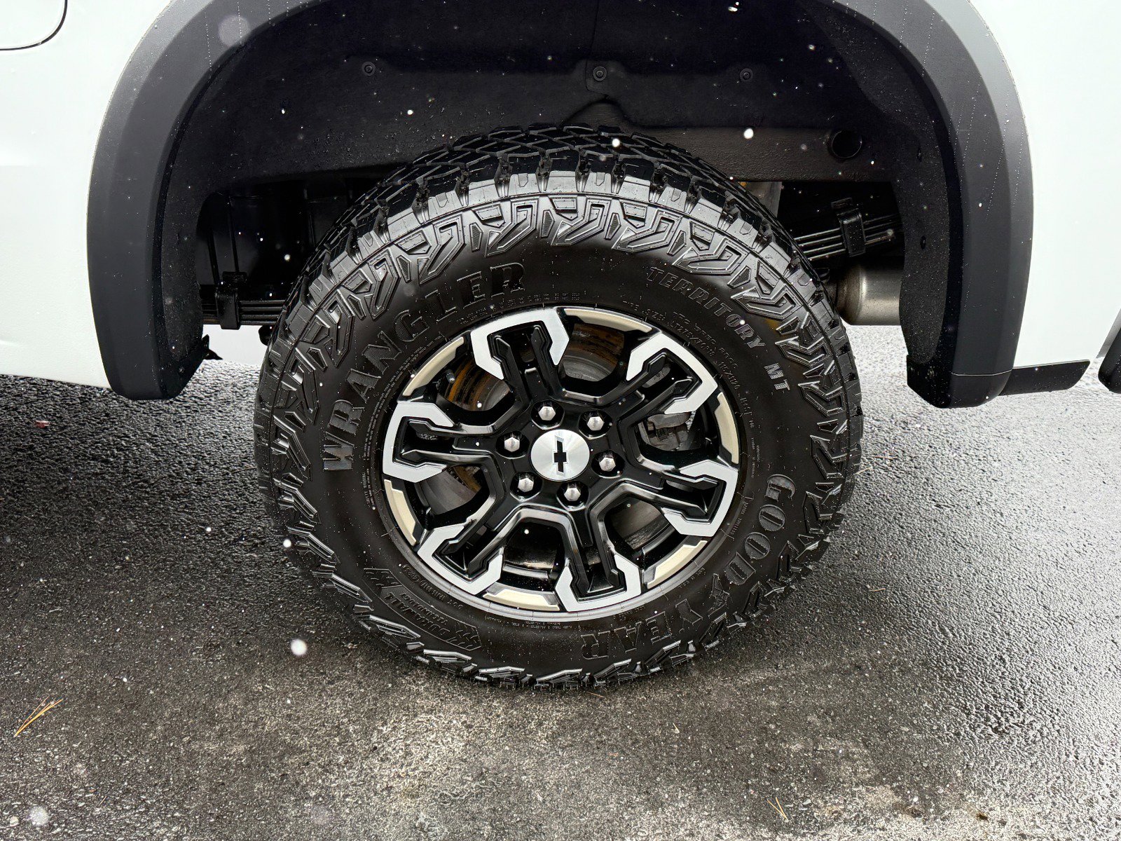 Used 2022 Chevrolet Silverado 1500 ZR2 w/ Technology Package image 10