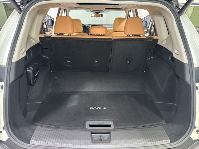 Used 2023 Nissan Rogue Platinum AWD/4WD image 28