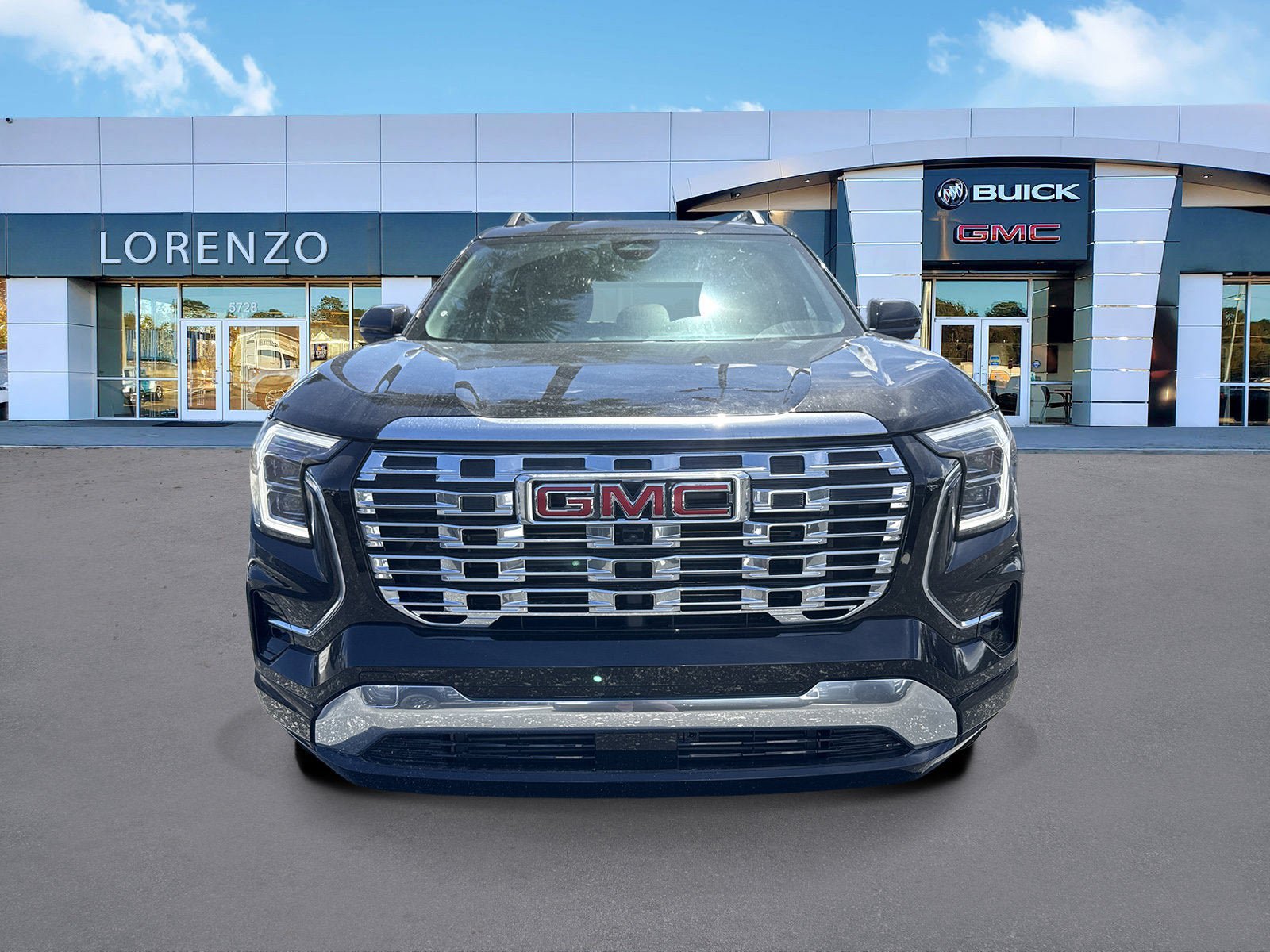 New 2027 GMC Terrain Denali w/ LPO, Floor Liner Package AWD/4WD image 2