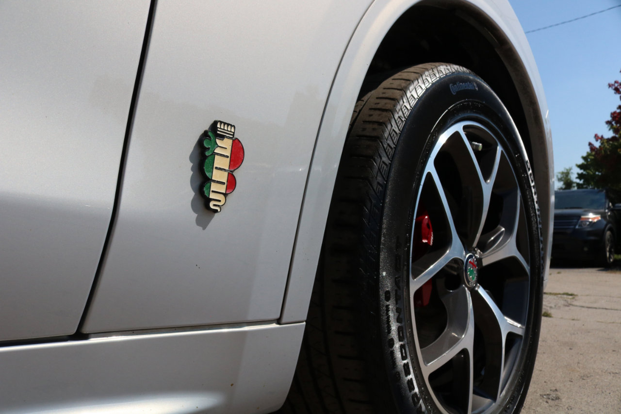 Used 2020 Alfa Romeo Stelvio Ti w/ Active Blind Spot Package image 9