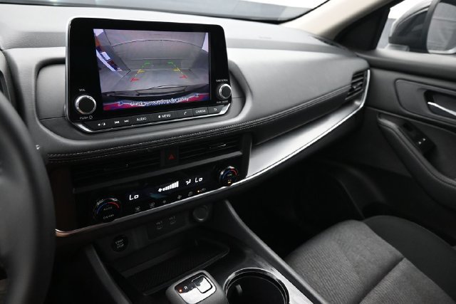 Used 2026 Nissan Rogue SV FWD image 12