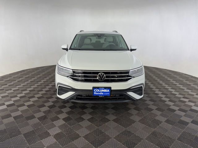 Used 2024 Volkswagen Tiguan S image 3