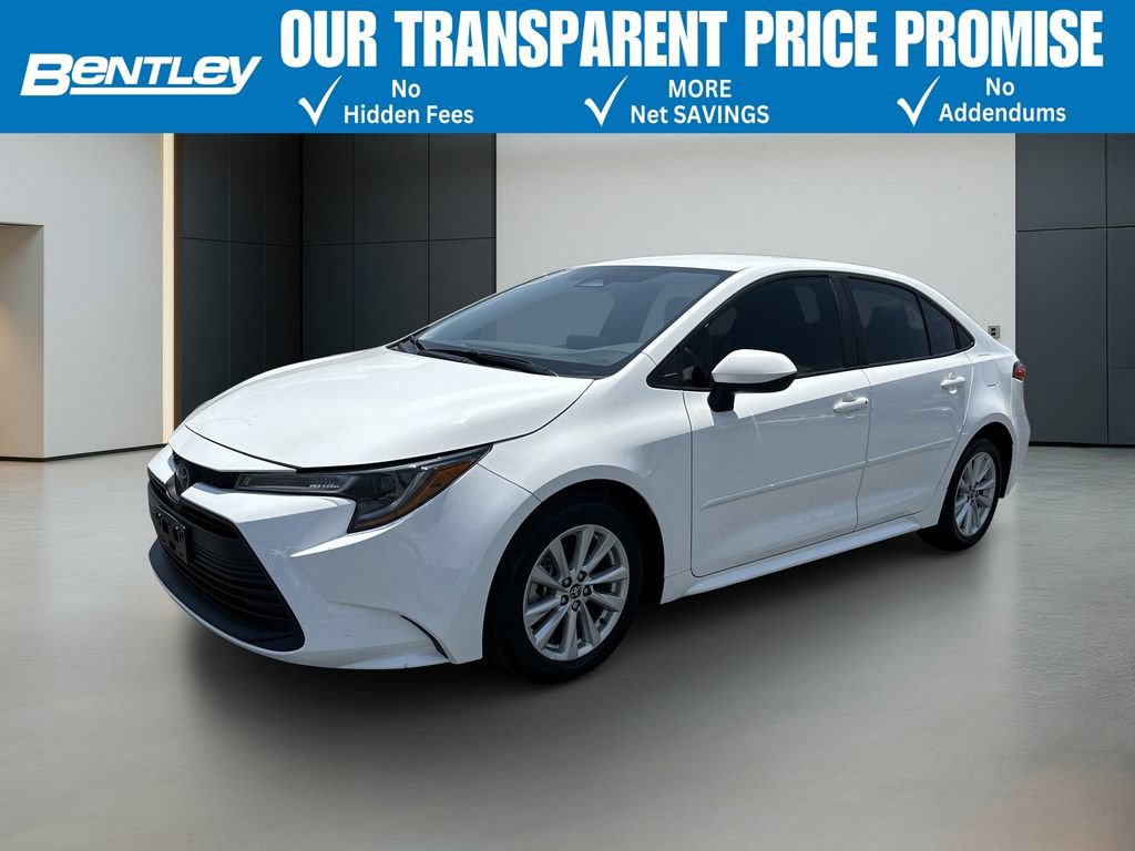 Used 2024 Toyota Corolla LE FWD image 1