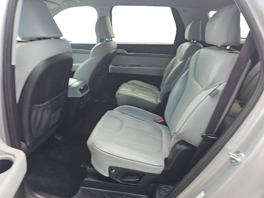Used 2025 Hyundai Palisade SEL AWD/4WD image 14