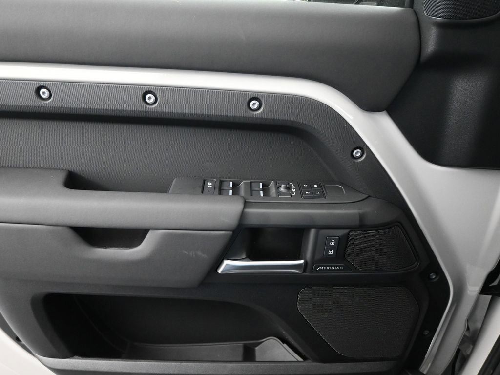 New 2026 Land Rover Defender 110 S AWD/4WD image 11
