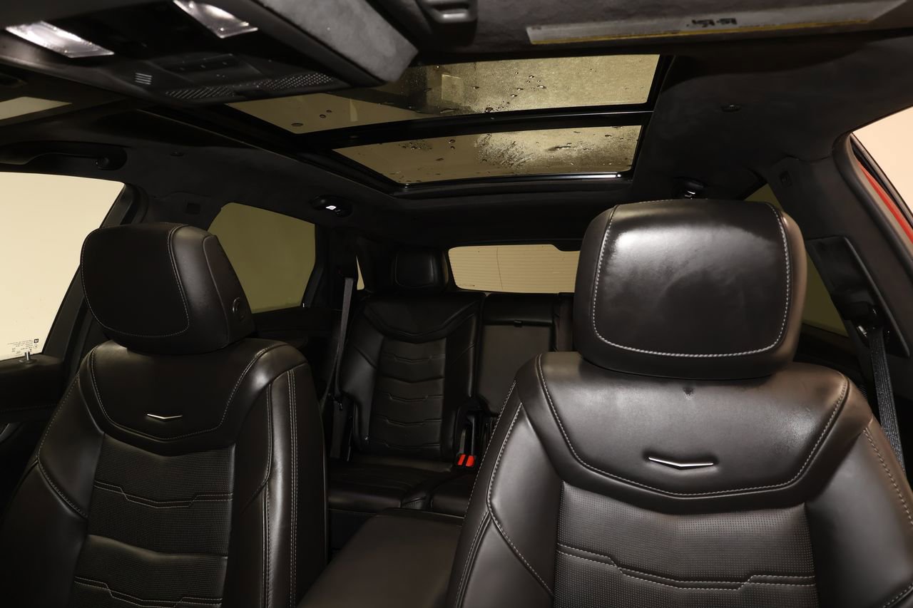 Certified 2024 Cadillac XT5 Premium Luxury w/ Platinum Package image 19