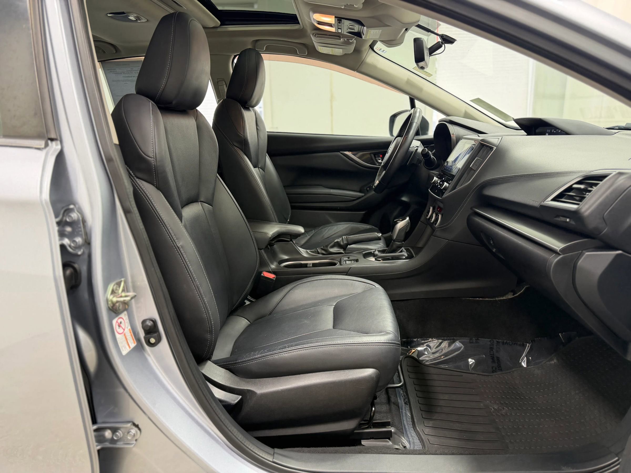 Used 2017 Subaru Impreza 2.0i Limited w/ Moonroof/BSD & Rcta/Eyesight AWD/4WD image 27