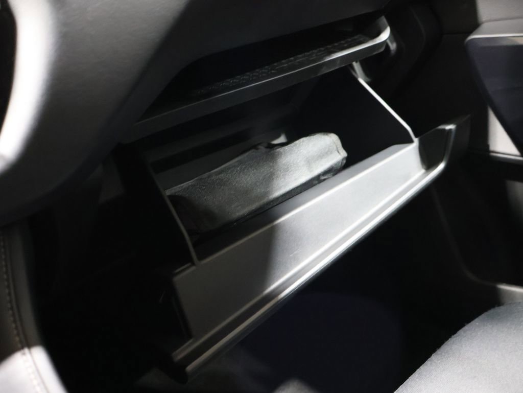 Used 2024 Nissan Pathfinder SV image 29