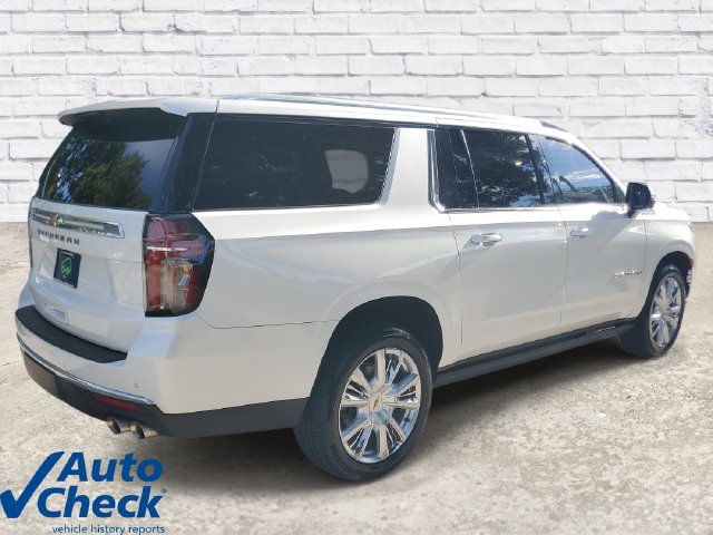 Certified 2023 Chevrolet Suburban High Country w/ Premium Package RWD image 4