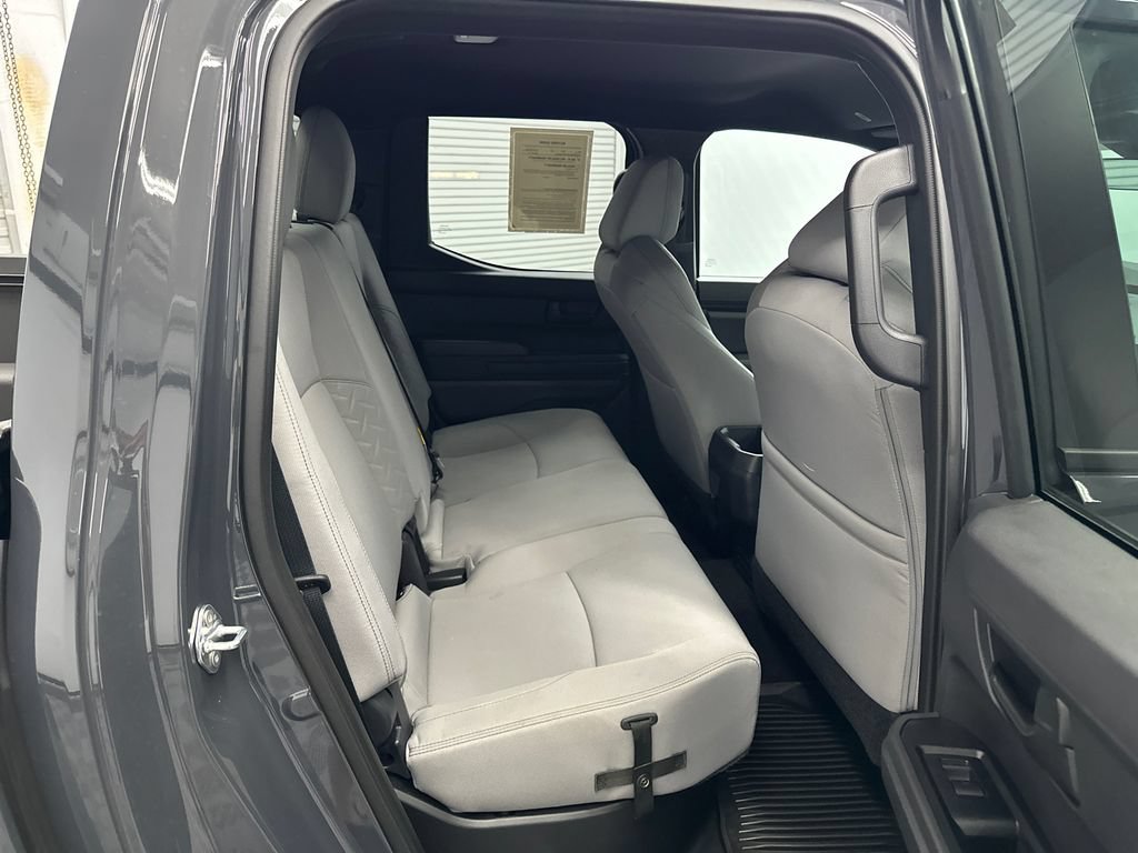 Used 2024 Toyota Tacoma SR5 AWD/4WD image 15