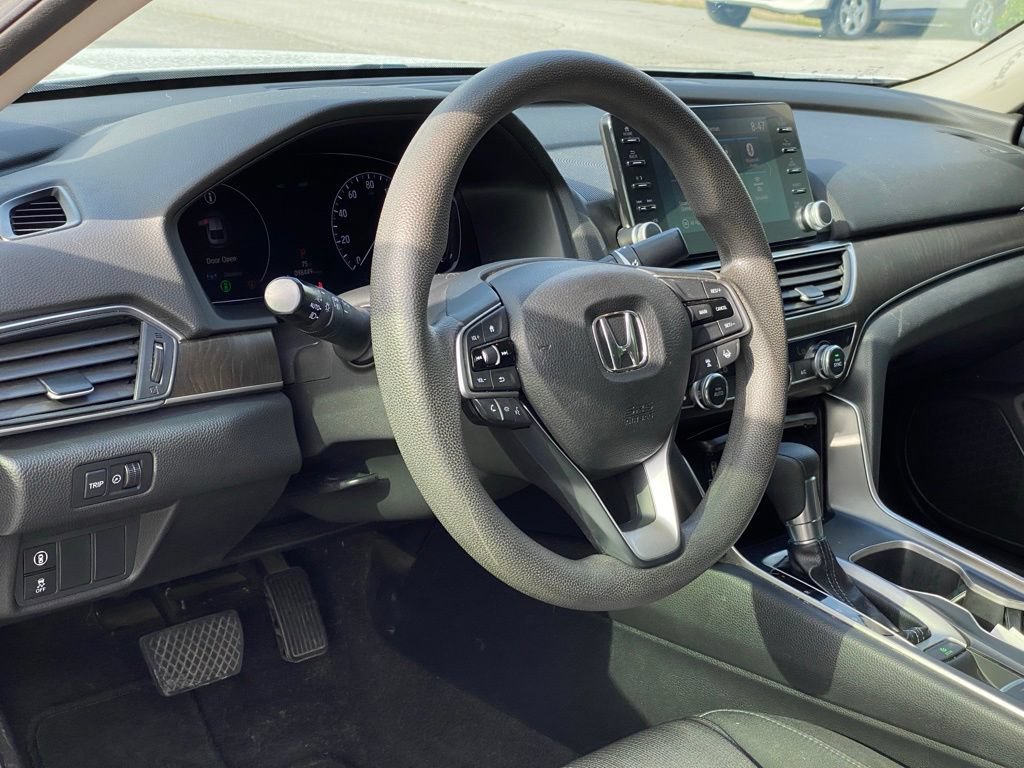Used 2018 Honda Accord EX image 8