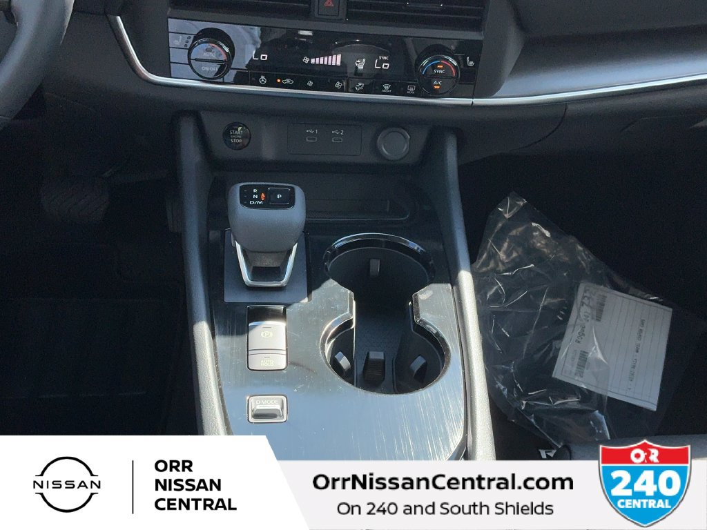 New 2027 Nissan Rogue Dark Armor FWD image 25