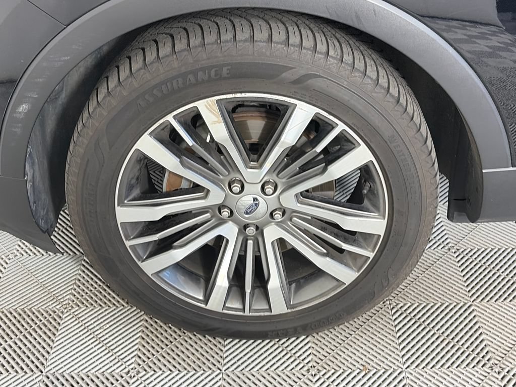 Used 2017 Ford Explorer Platinum AWD/4WD image 8