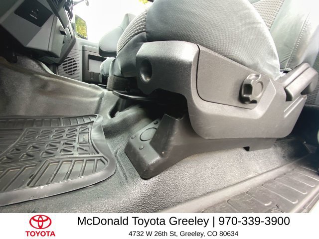 Used 2015 Ford F250 XL w/ XL Appearance Package AWD/4WD image 12