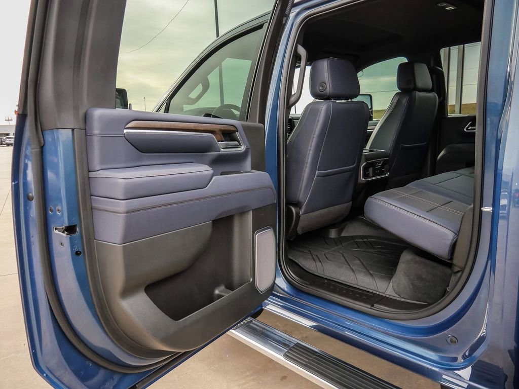 Certified 2025 Chevrolet Silverado 2500 High Country w/ Technology Package image 29