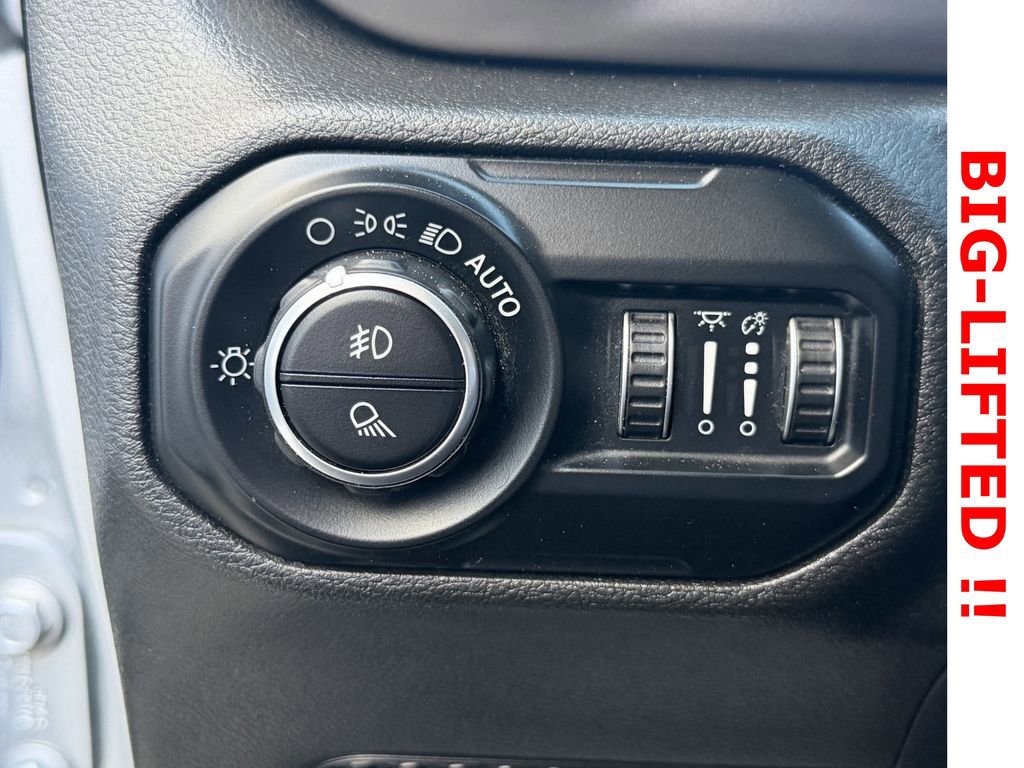 Used 2020 Jeep Gladiator Sport w/ Quick Order Package 24S image 23