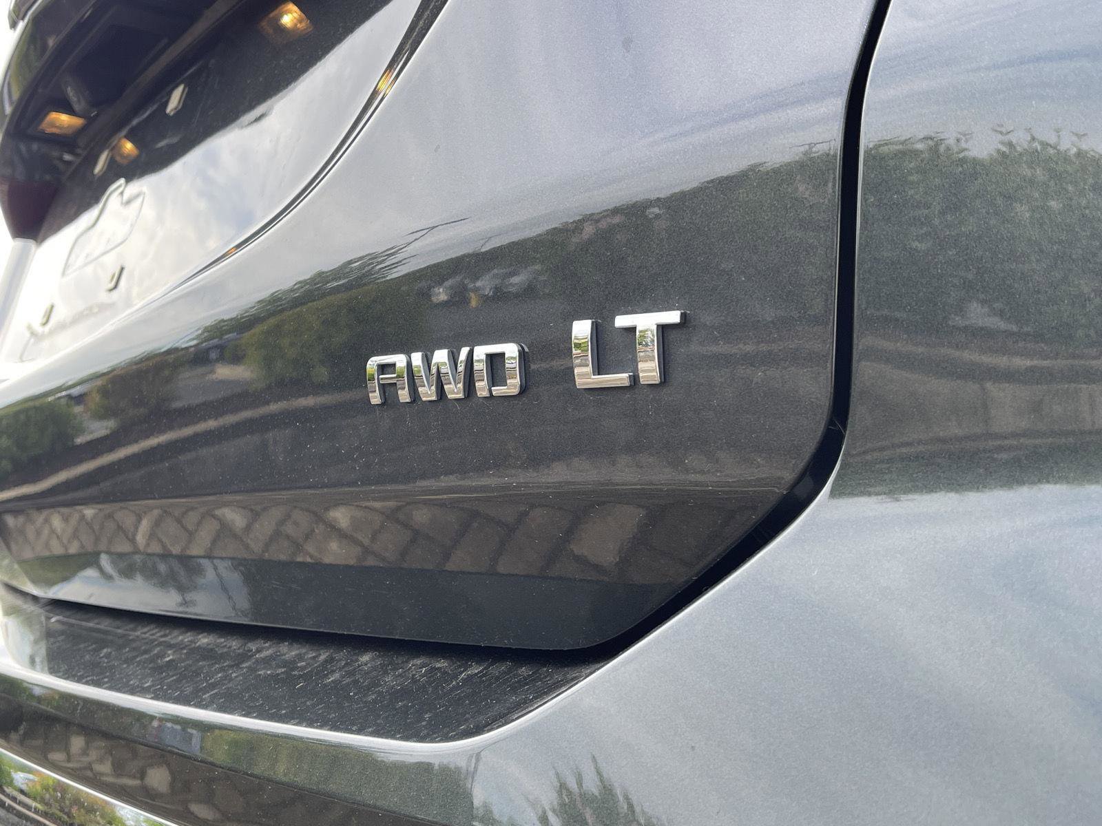 Used 2018 Chevrolet Equinox LT AWD/4WD image 11