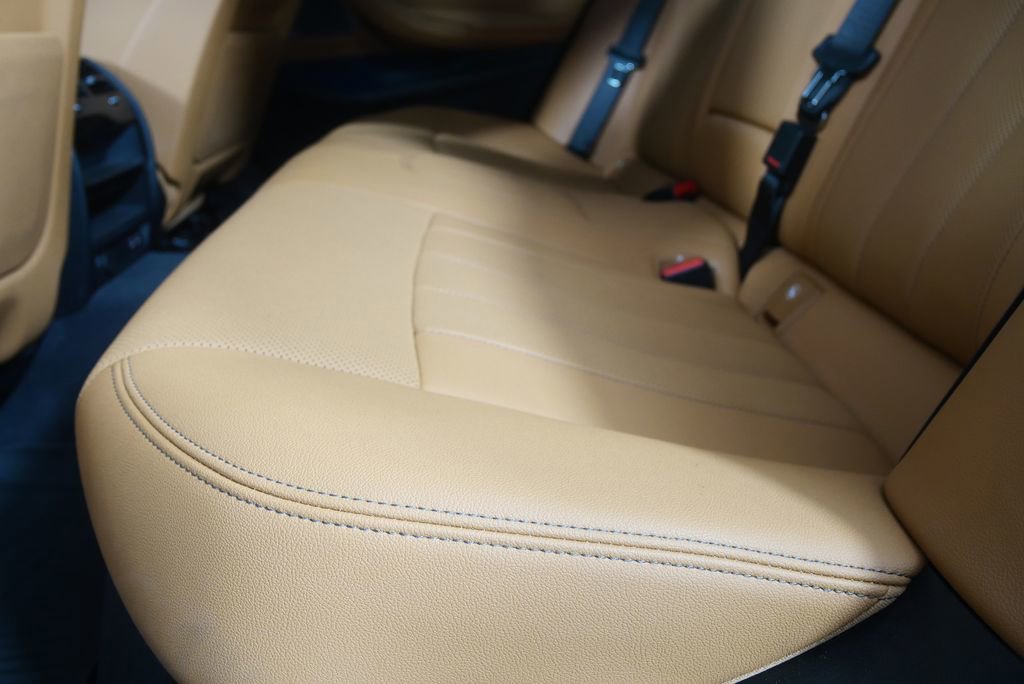 Certified 2023 BMW 530i w/ Premium Package image 14