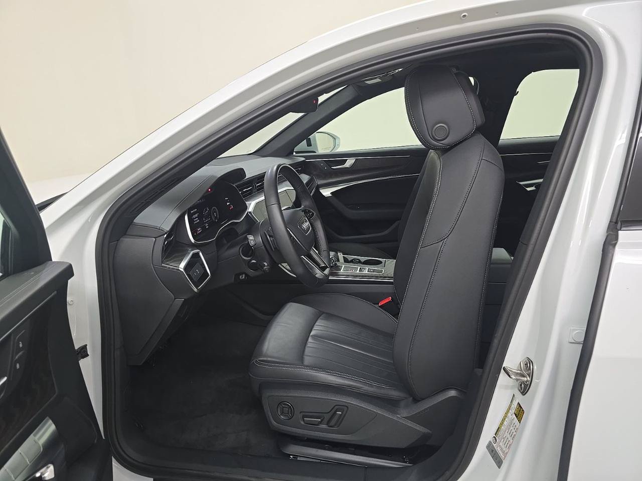 Used 2023 Audi A6 2.0T Premium w/ Convenience Package AWD/4WD image 5