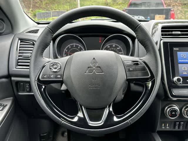 Used 2025 Mitsubishi Outlander Sport SE AWD/4WD image 7