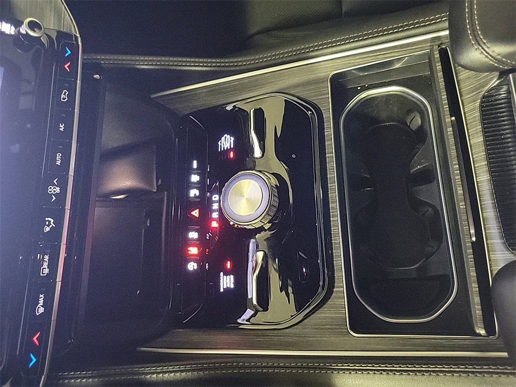 Used 2024 Jeep Wagoneer Series III image 25